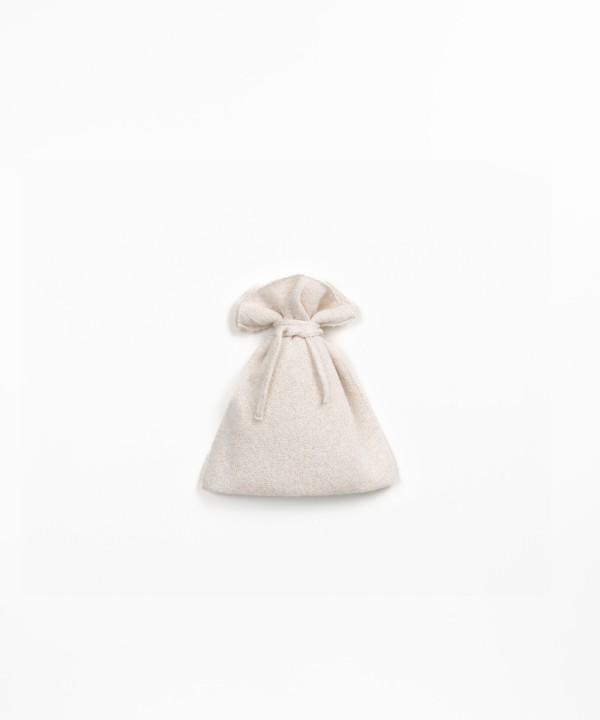 Conjunto de gorro y guantes de punto