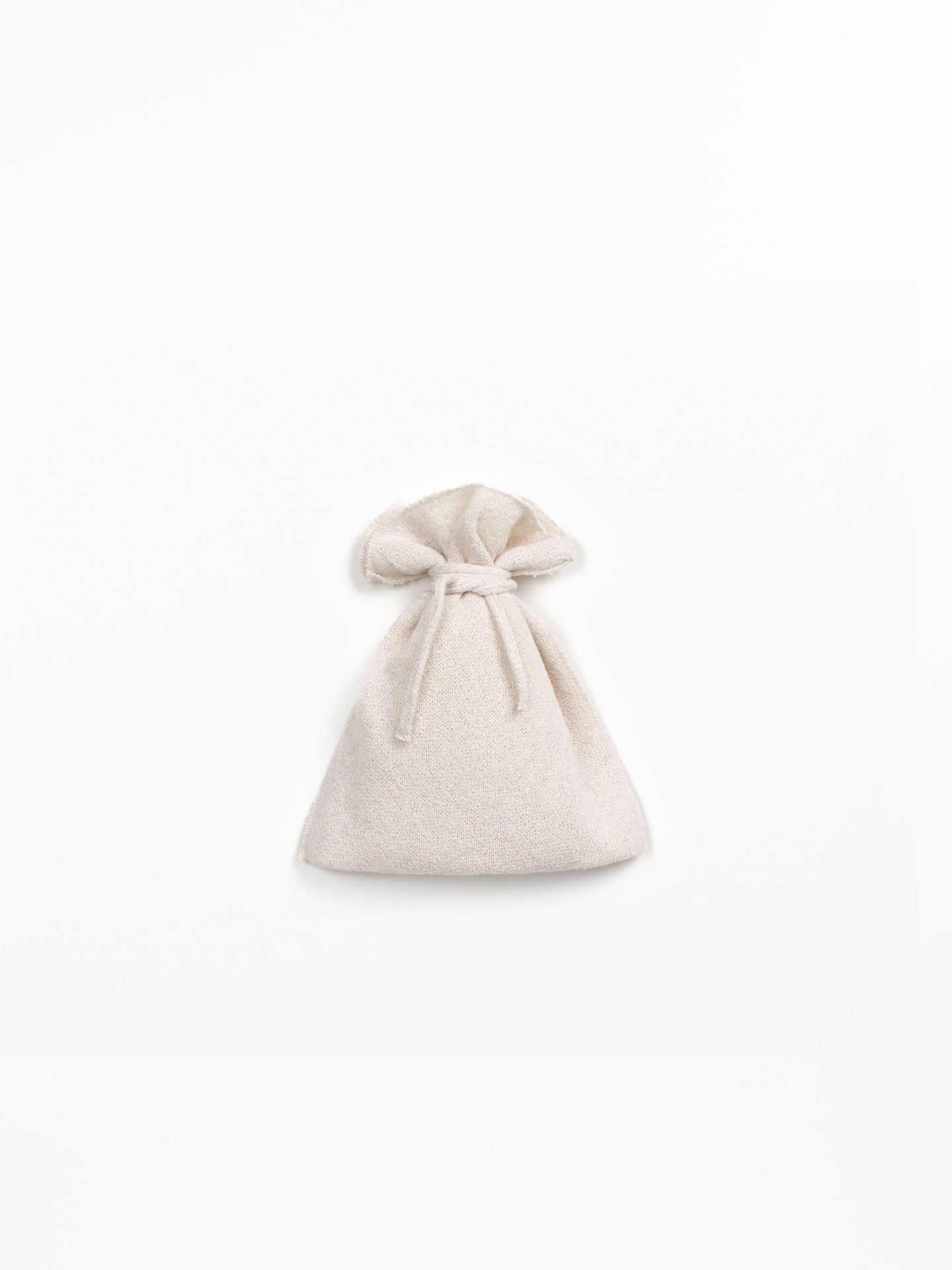 Conjunto de gorro y guantes de punto