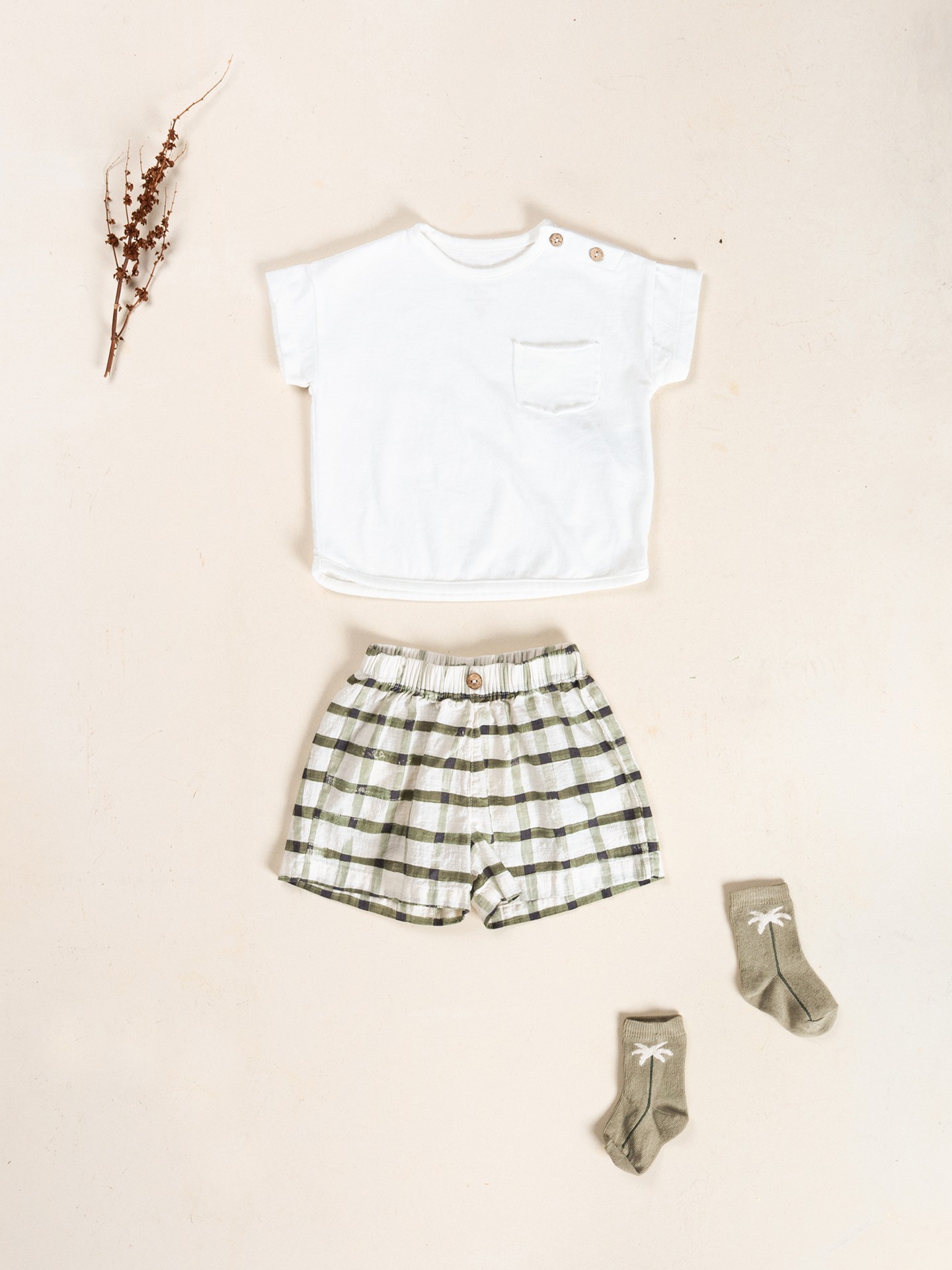 Short à motif à carreaux