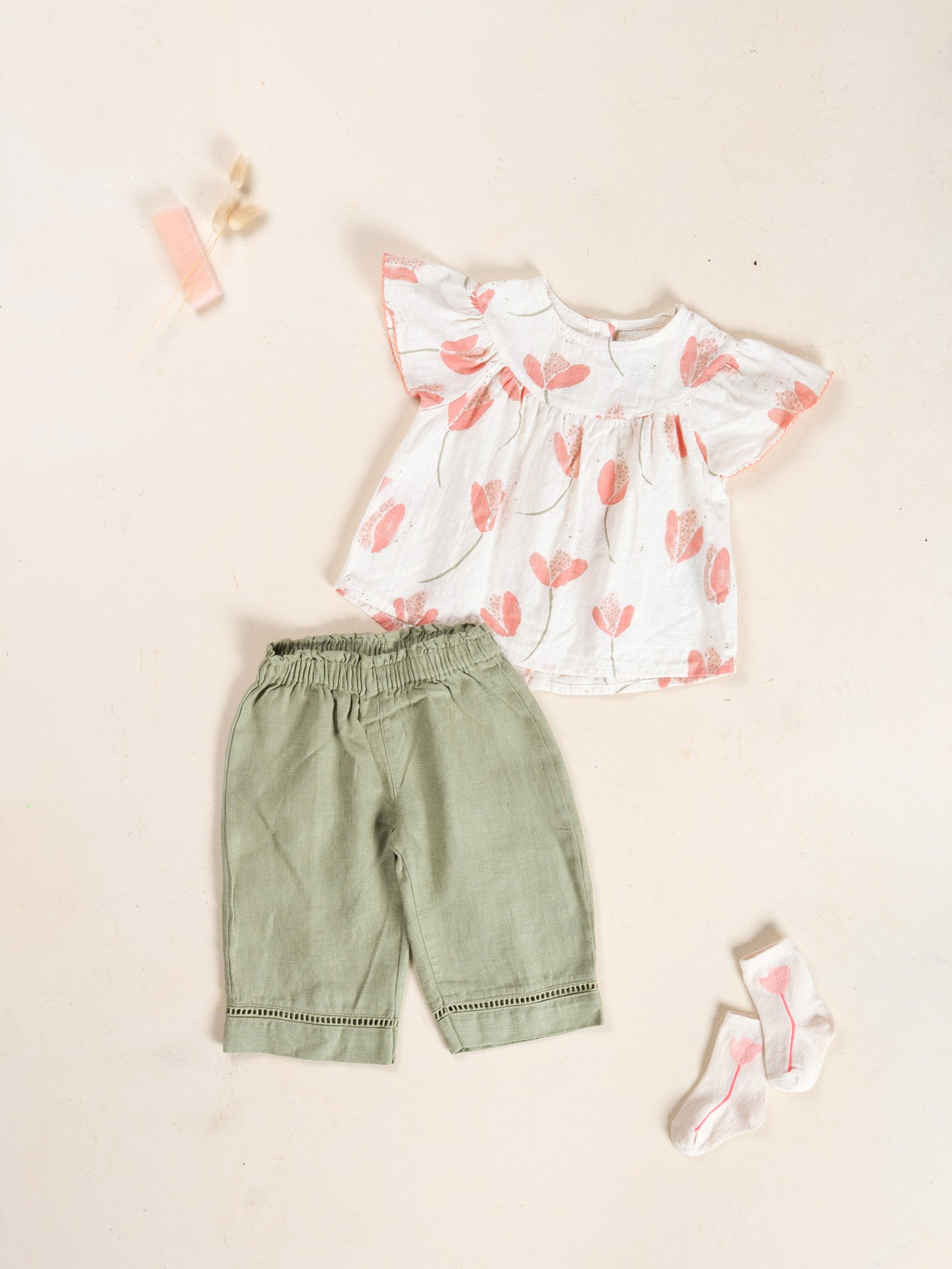 Pantaloni in lino con cintura elastica