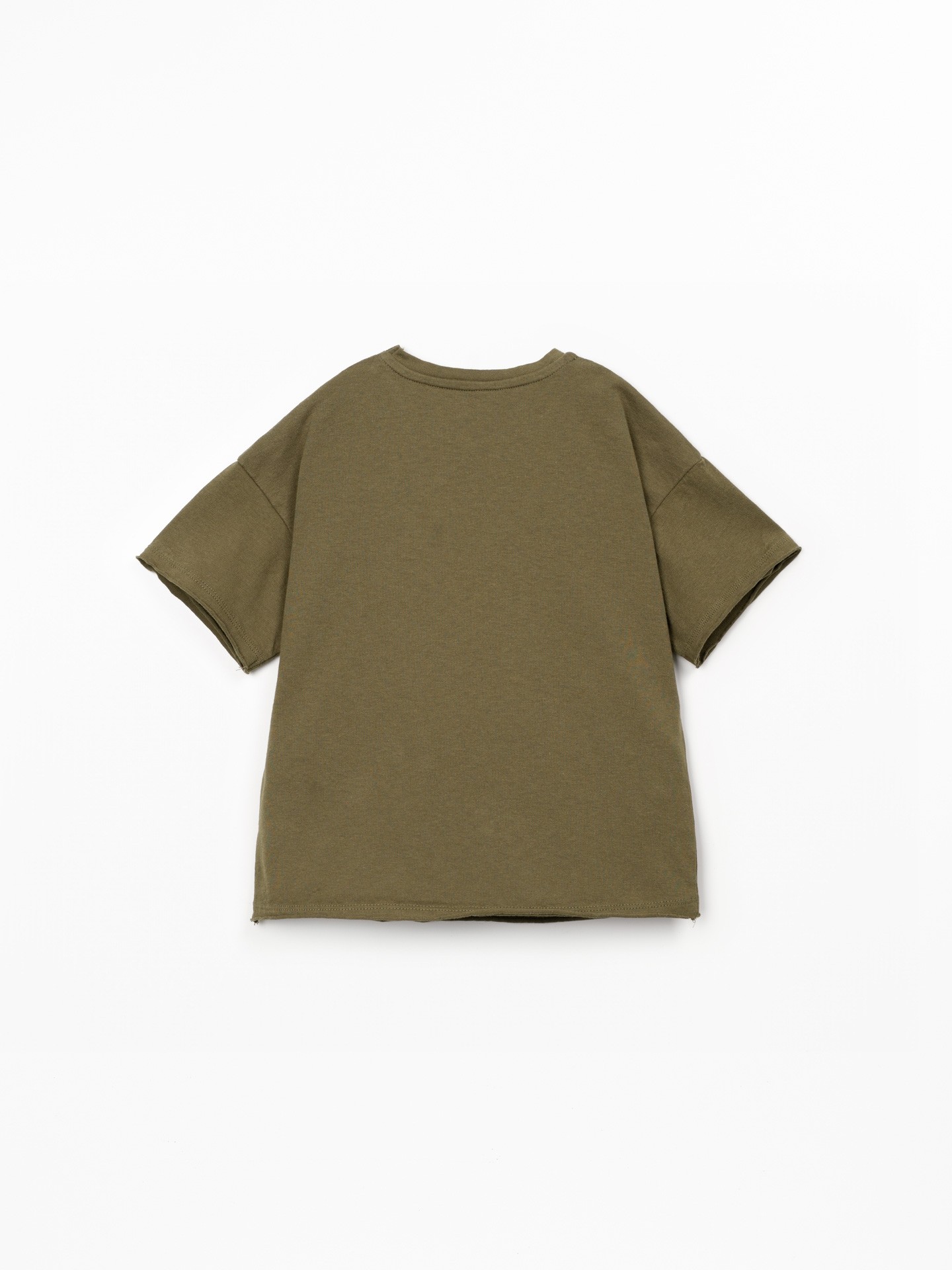 T-shirt com bolso no peito