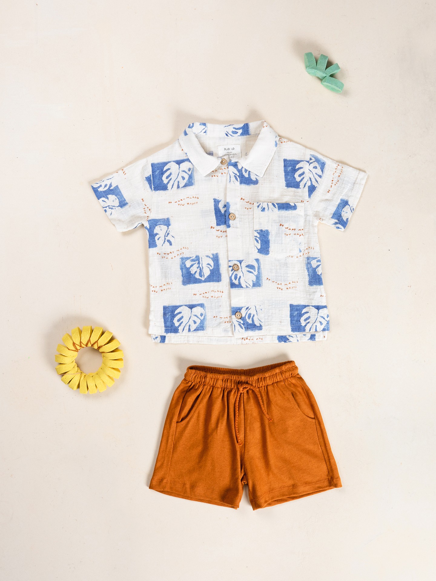 Pantaloncini in maglia con lino