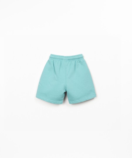 Pantaloncini con disegno frontale