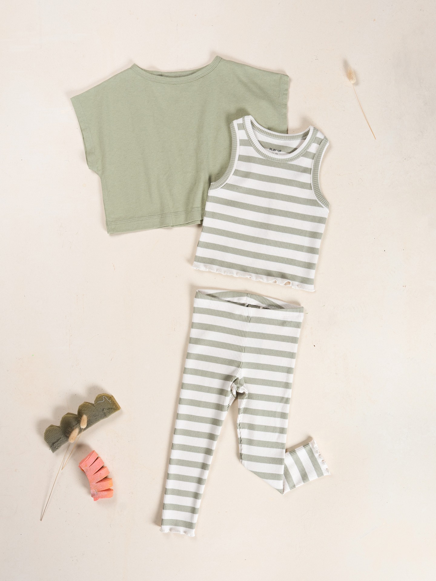 Top senza maniche con motivo a righe