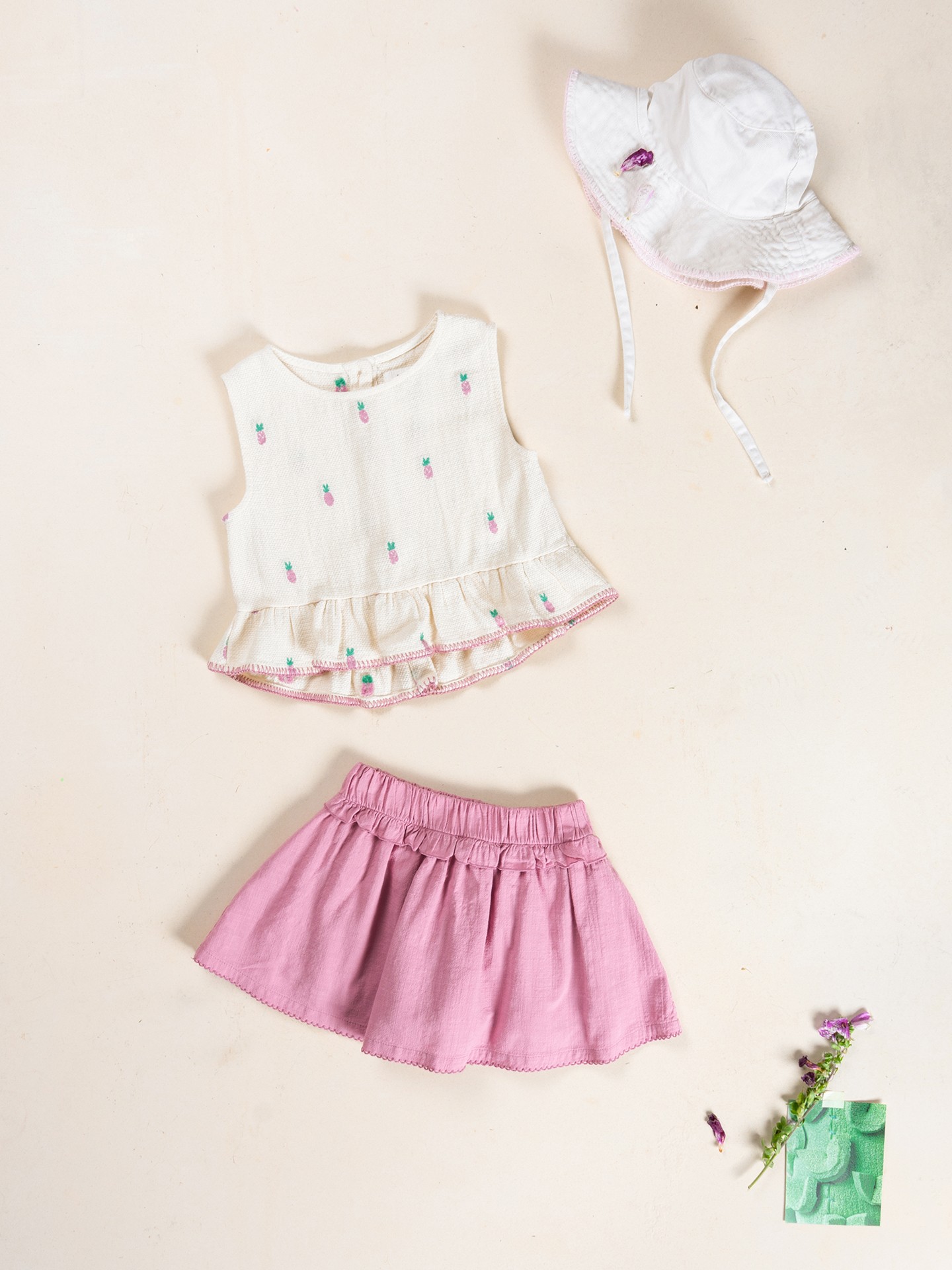 Chapéu de algodão com aba