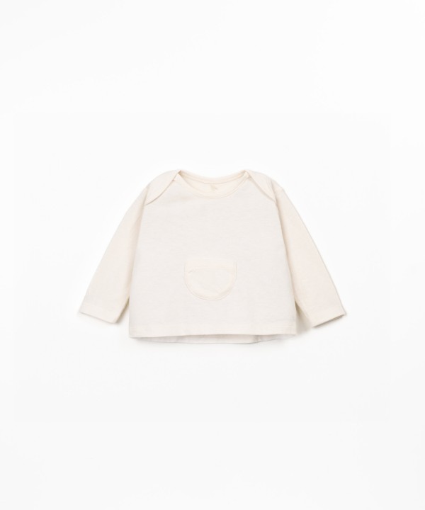 Knit sweater in organic and recycled cotton