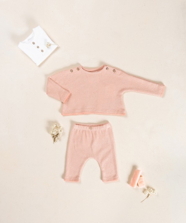 Maglione in misto fibre naturali e fibre riciclate