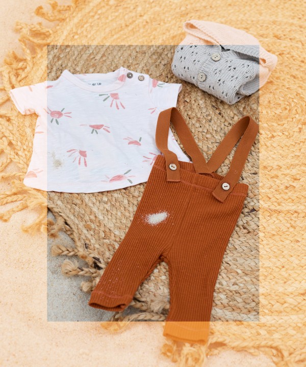 Leggings with adjustable straps