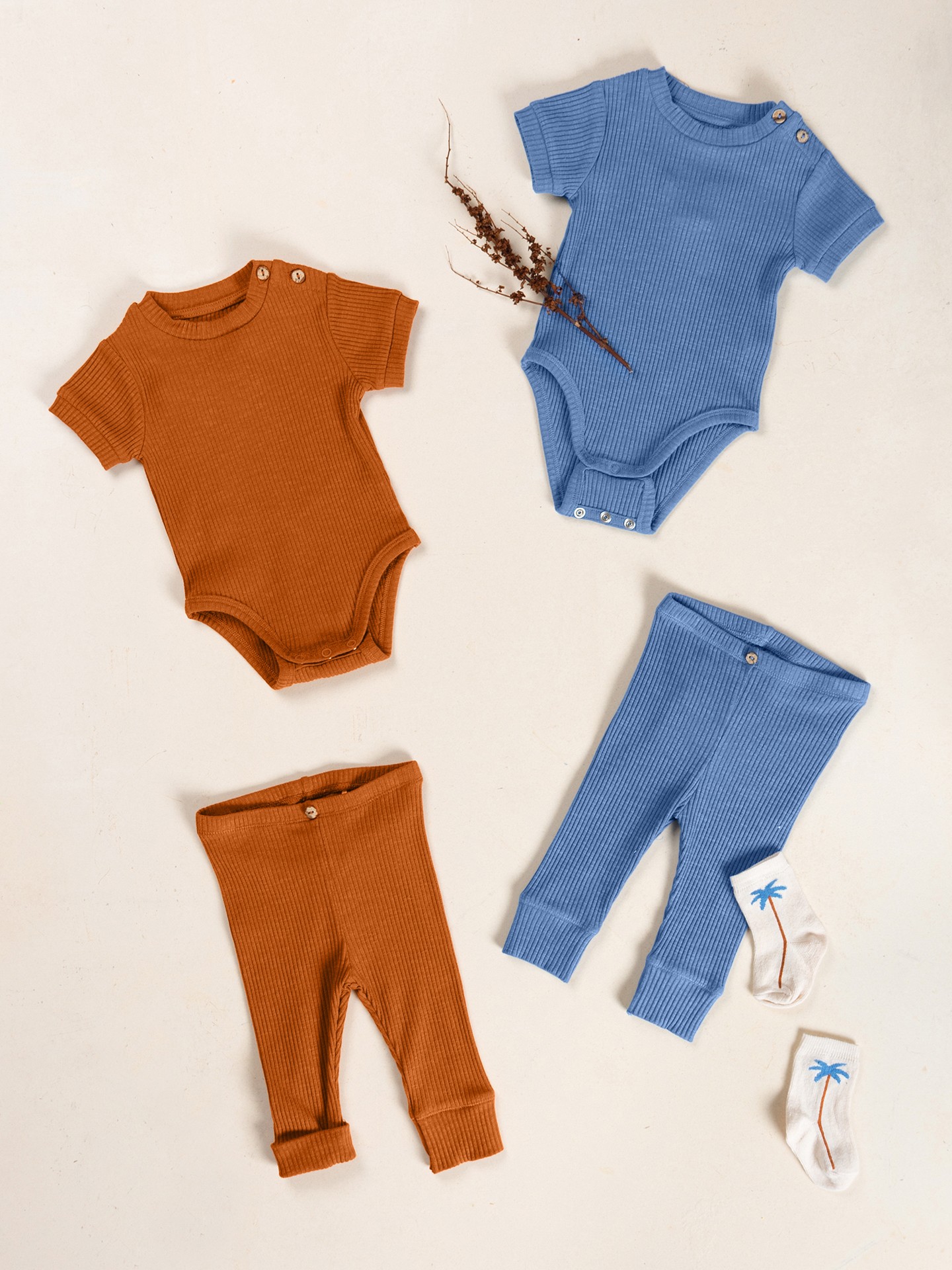 Organic cotton jersey bodysuit