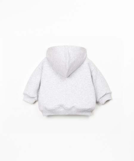 Giacca con cerniera e cappuccio