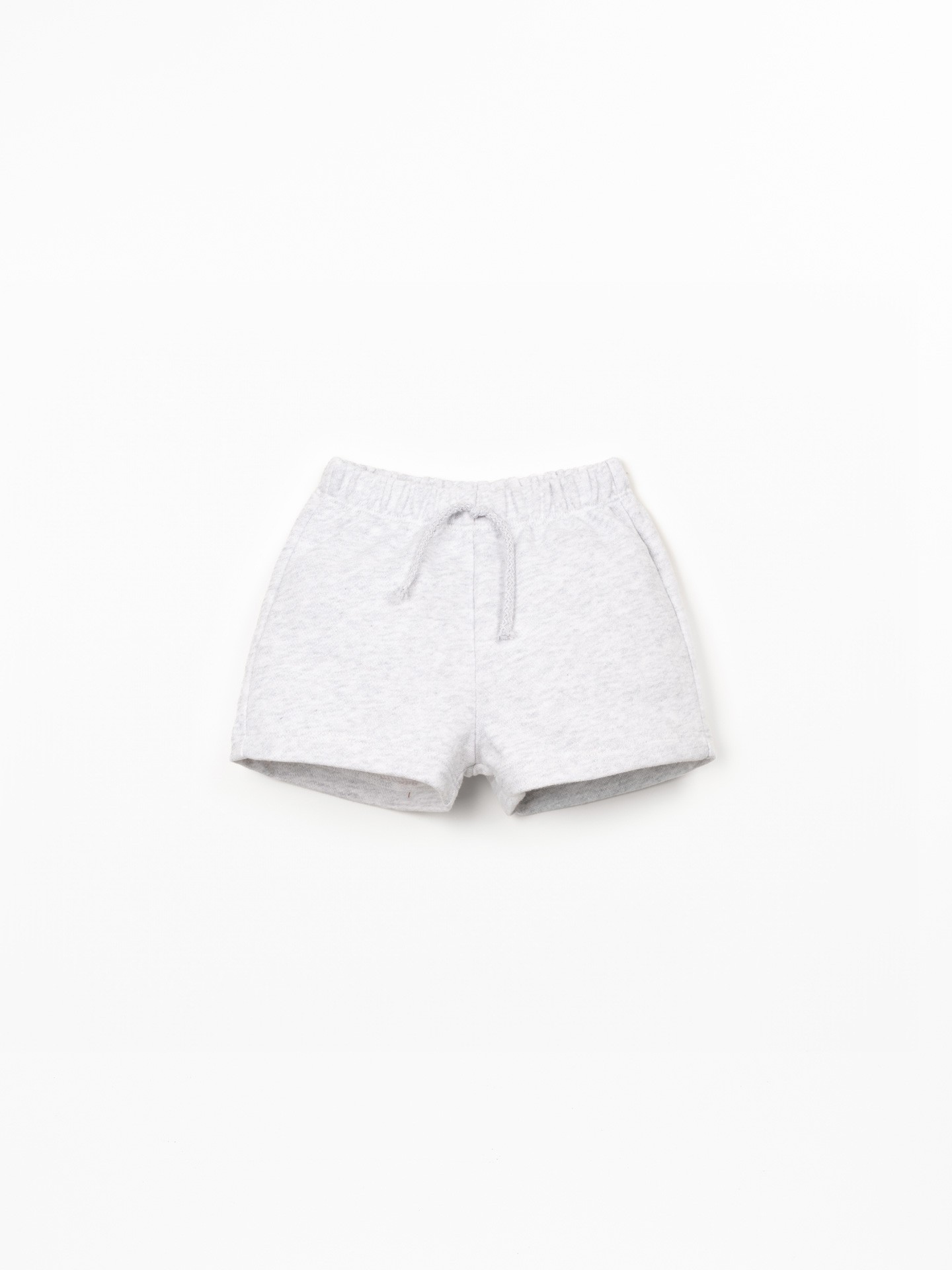 Shorts with elastic waistband