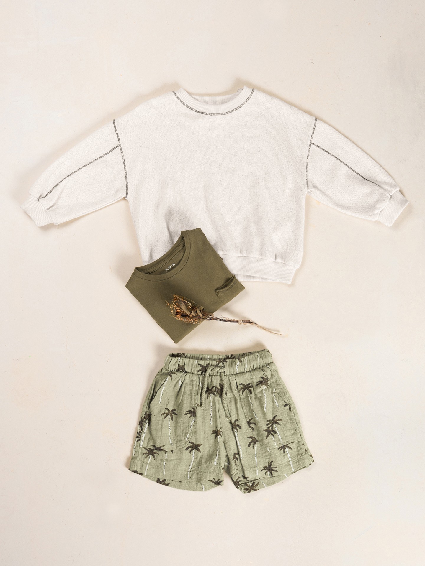 Sweater in recycled fiber blend