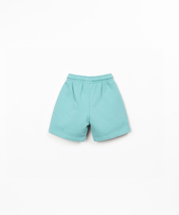 Shorts with front print