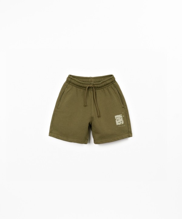 Shorts with front print