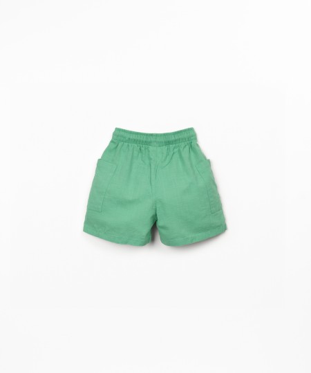 Shorts in tessuto con cordoncino regolabile