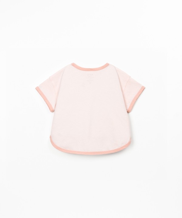 T-shirt made of natural fibers