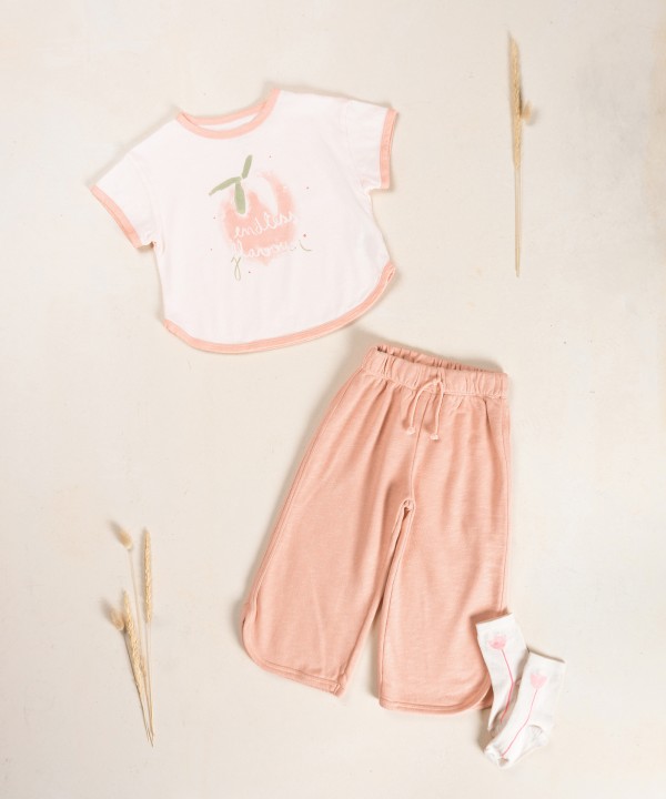 T-shirt made of natural fibers