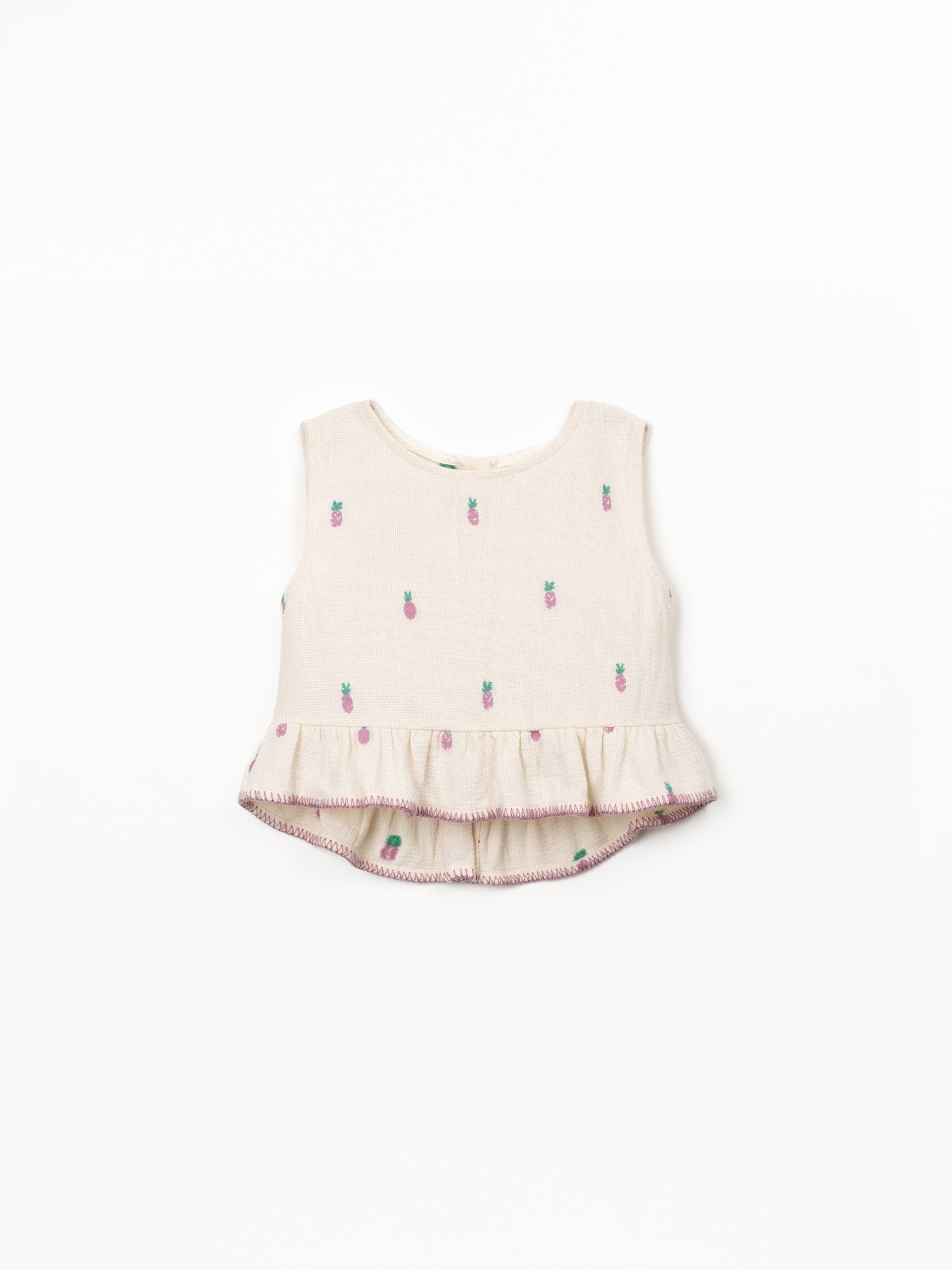 Top com abertura nas costas