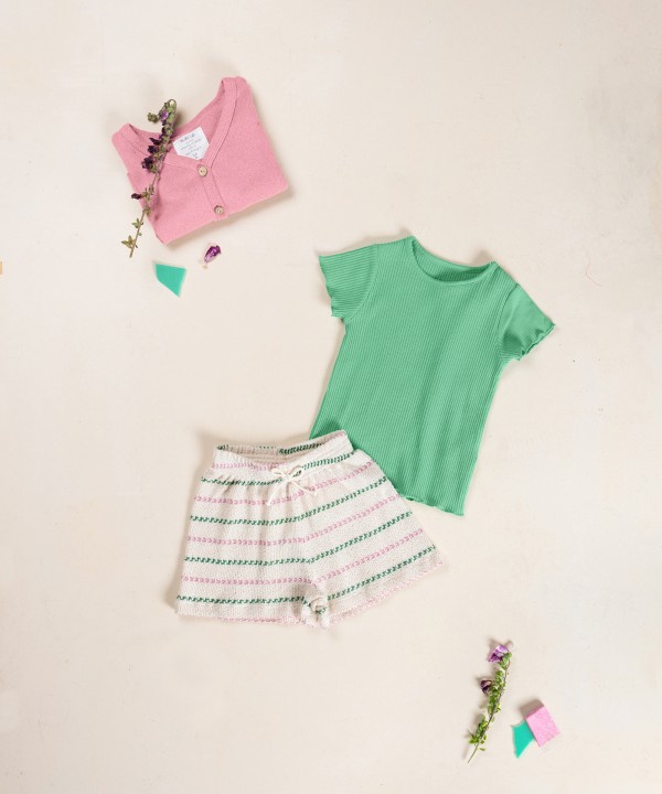 Shorts with Re(Play) yarn and striped pattern