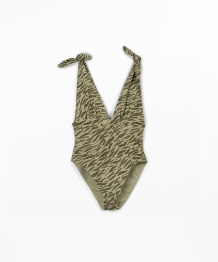 Swimsuit with adjustable straps