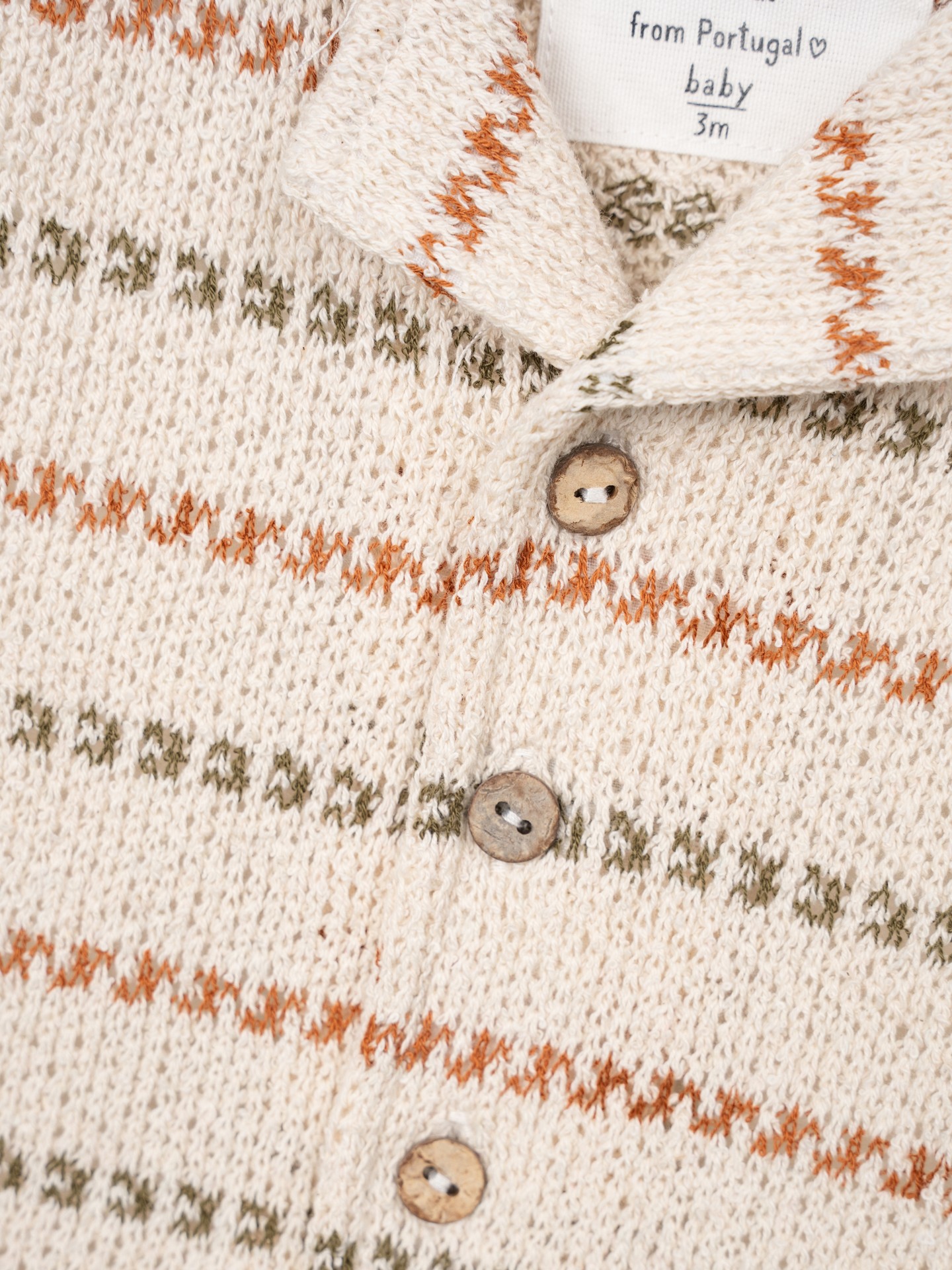 Chemise en maille avec mélange de fibres naturelles et recyclées