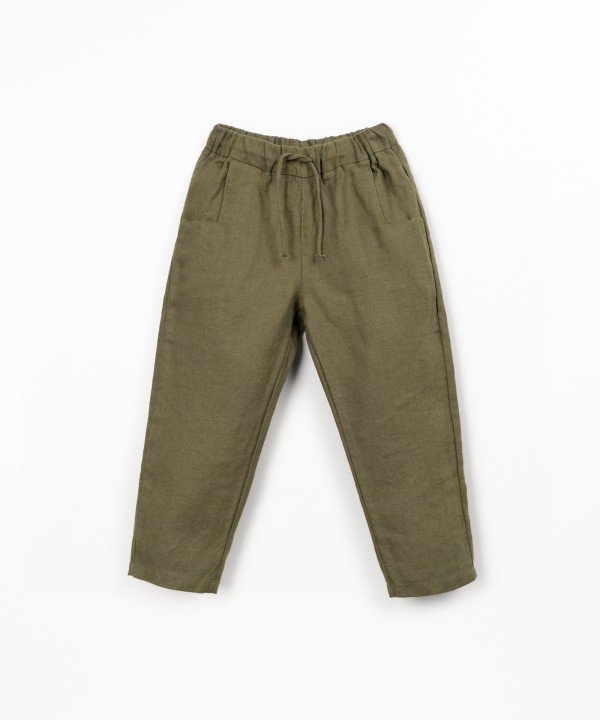 Calça de linho com cintura elástica