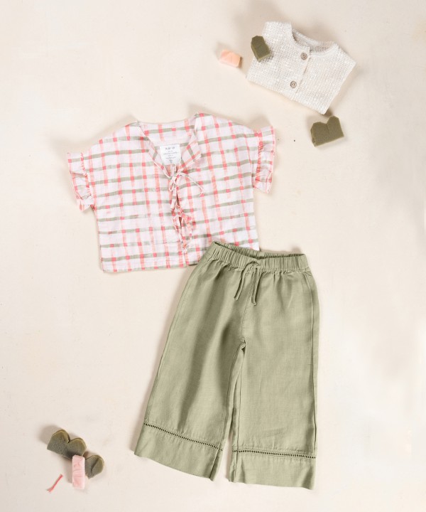 Linen trousers with elastic belt