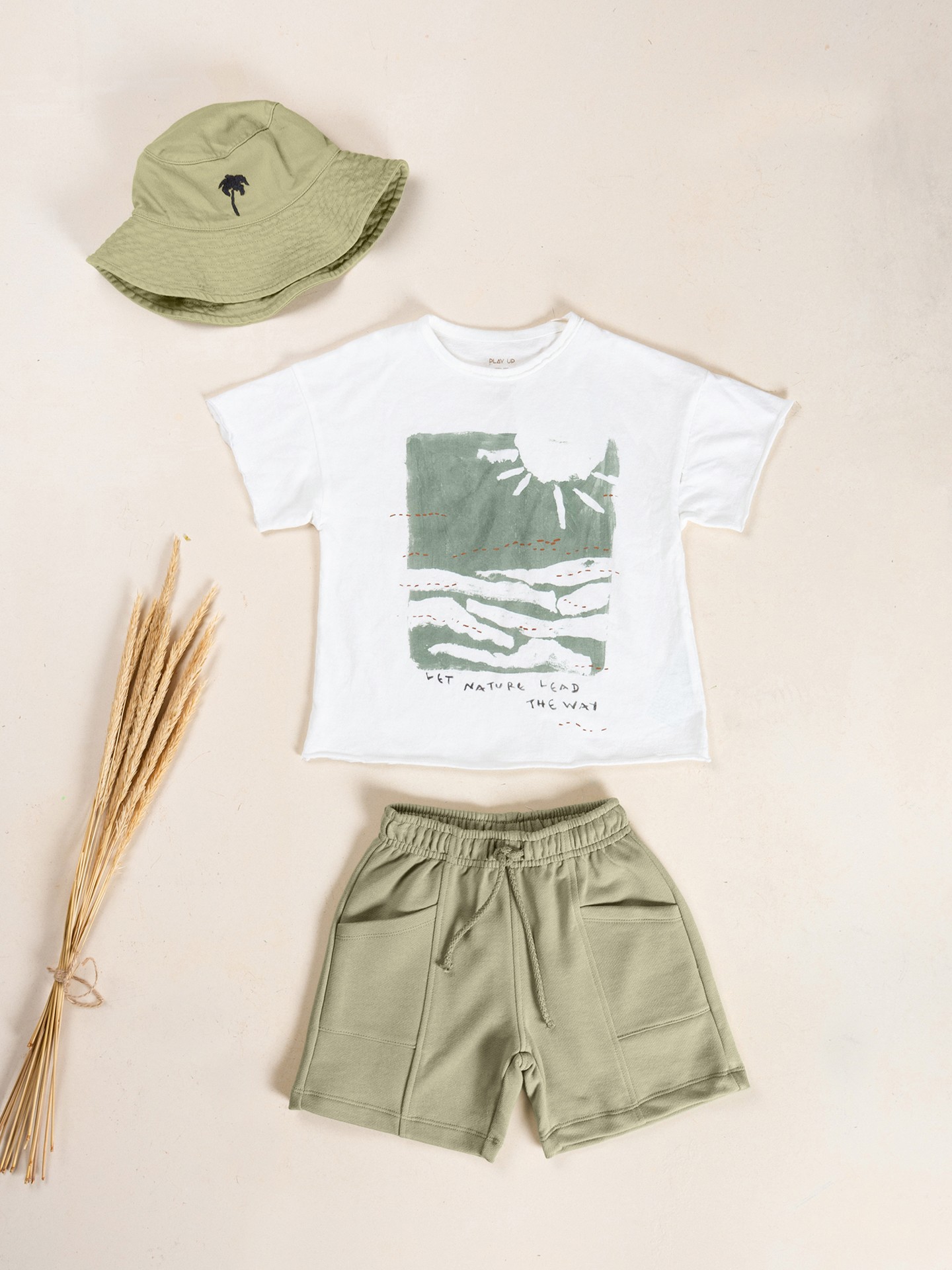 Chapeau en sergé à large rebord