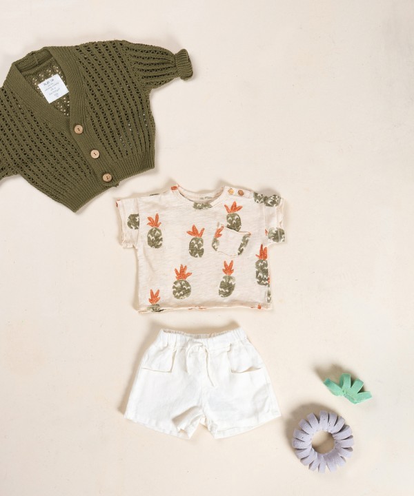 T-shirt with shoulder opening