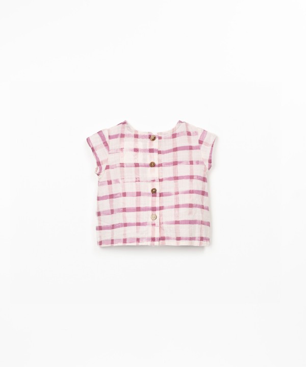 Blouse with checkered print