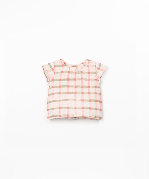 Blusa con estampado de cuadros