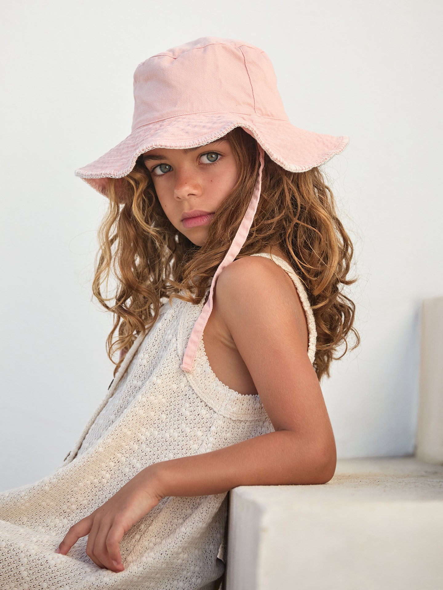 Vestido de punto con efecto crochet