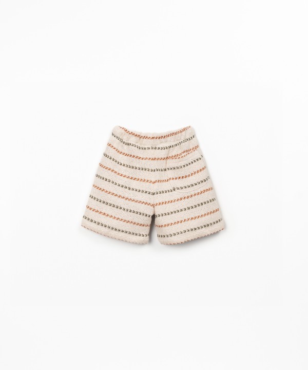 Shorts with recycled fibers