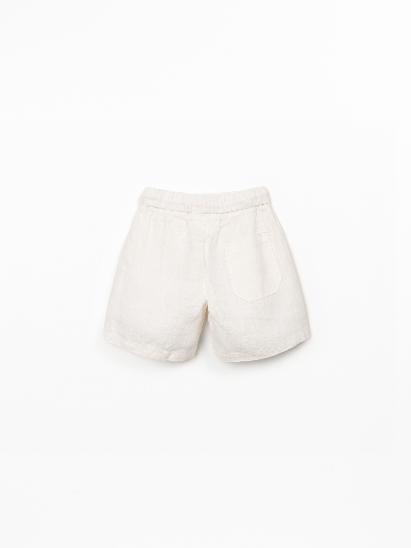 Pantalones cortos de lino con cinturón ajustable