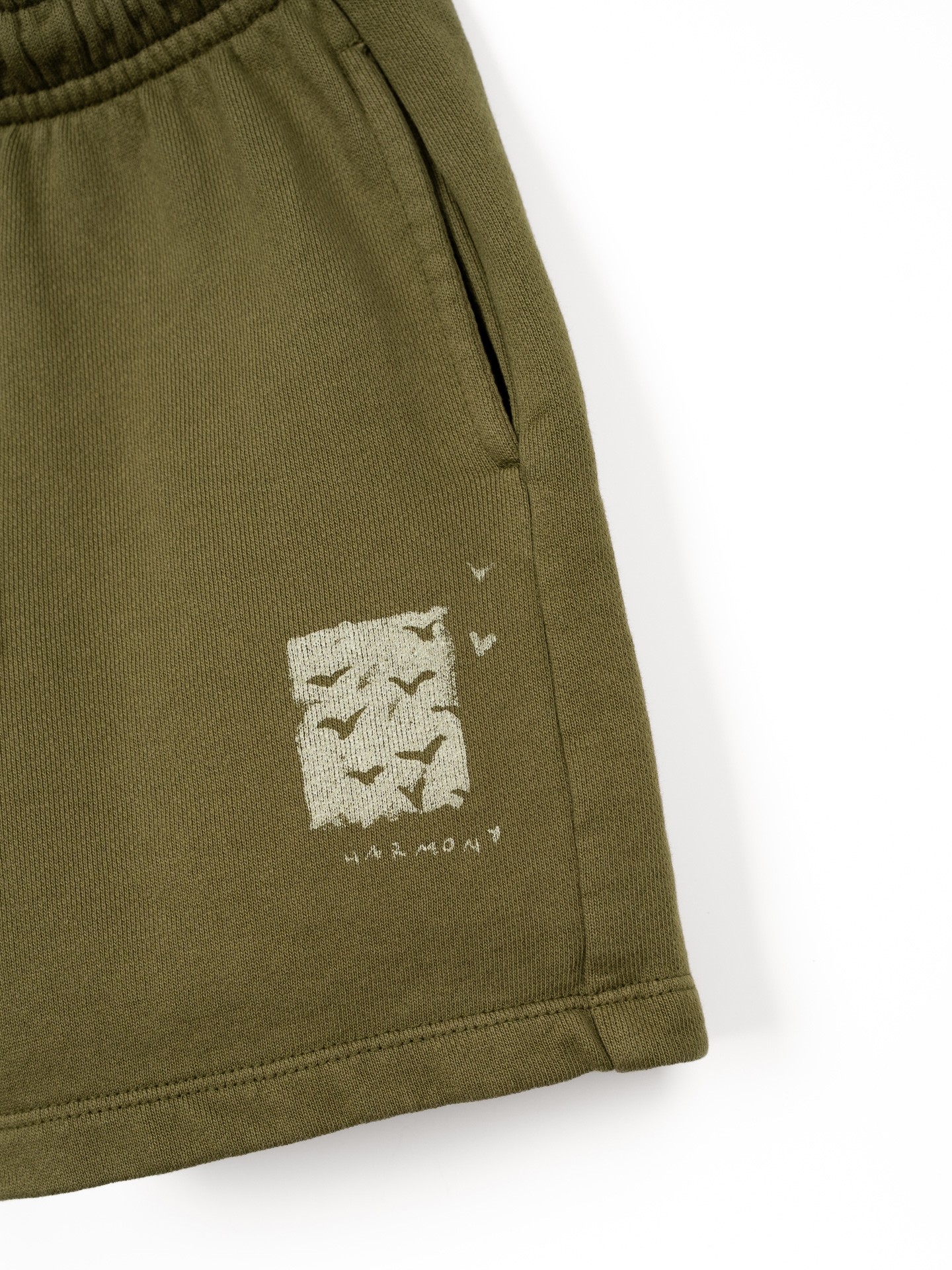 Short avec motif à l?avant