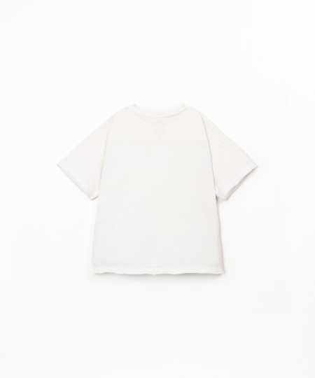 Camiseta con bolsillo en el pecho