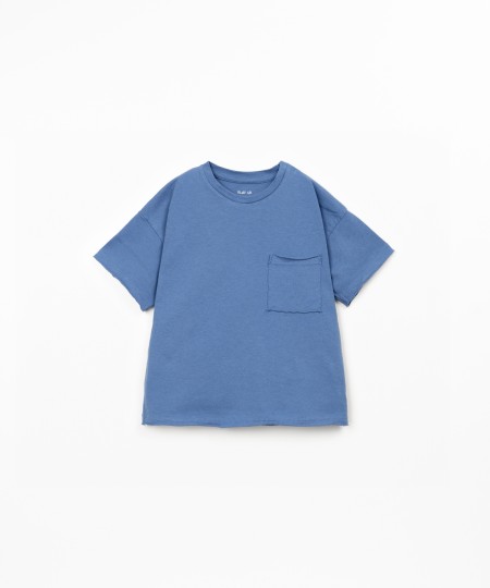 Camiseta con bolsillo en el pecho