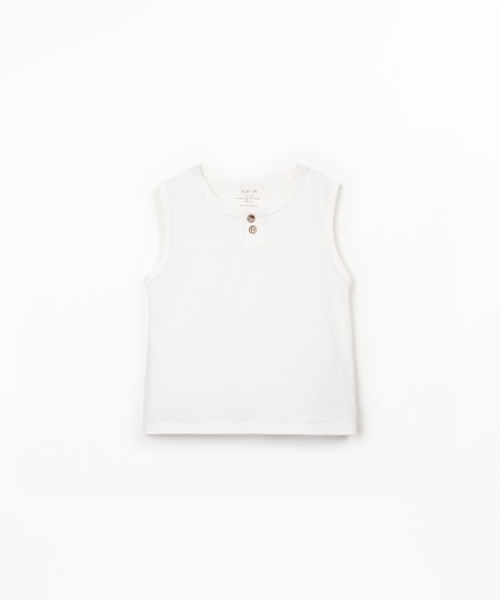 Sleeveless t-shirt in a blend of natural and recycled fibers