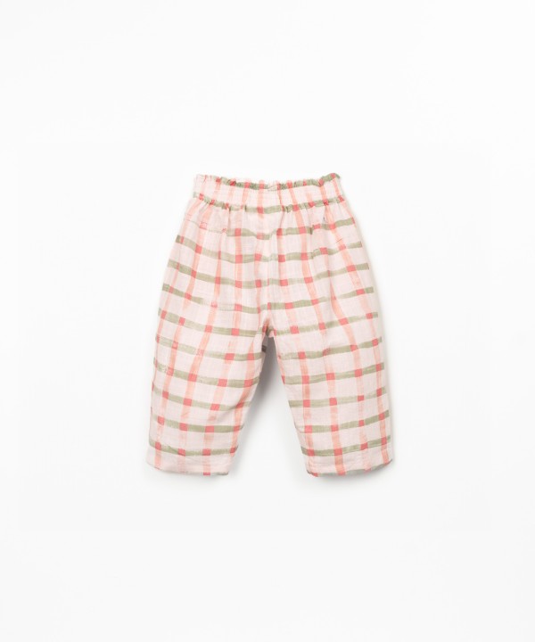 Pantal�n con estampado de cuadros