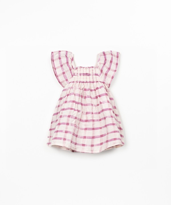 Fabric dress in natural fibers