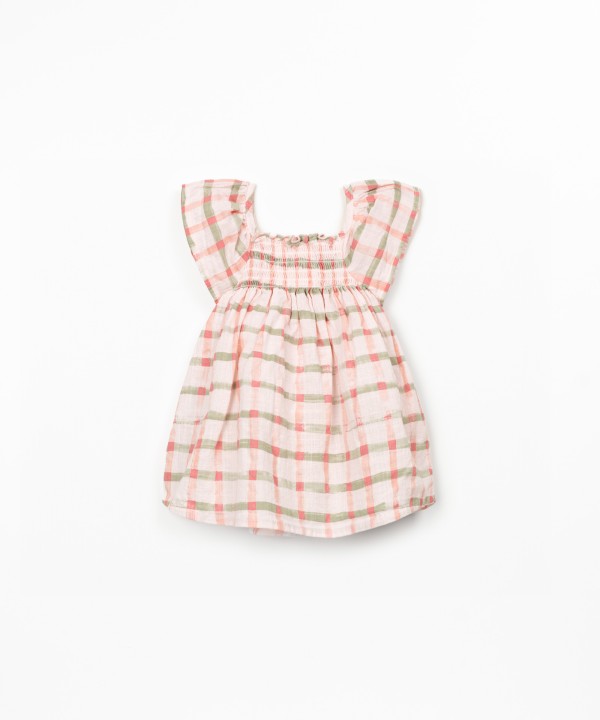 Fabric dress in natural fibers