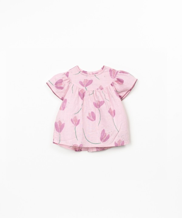 T�nica con estampado de tulipanes