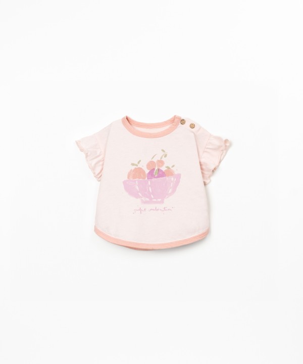 Camiseta con volante en las mangas