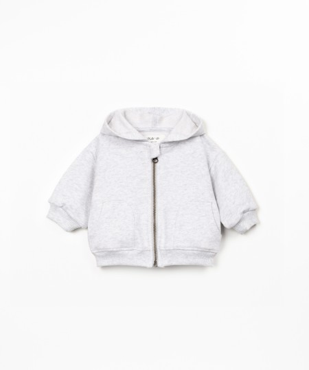 Veste avec fermeture zippée et capuche