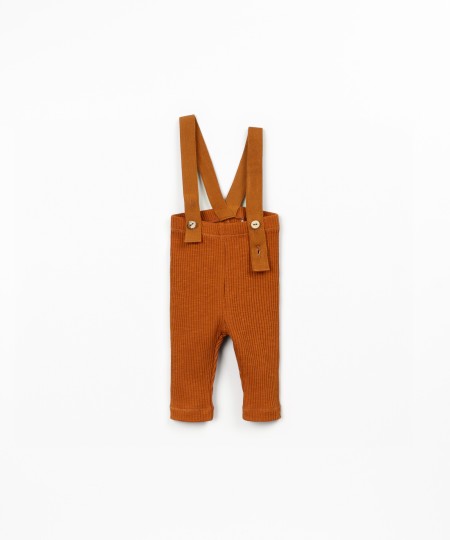 Leggings with adjustable straps