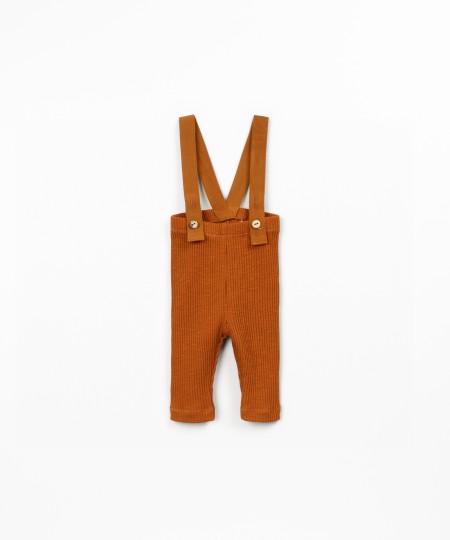 Leggings with adjustable straps