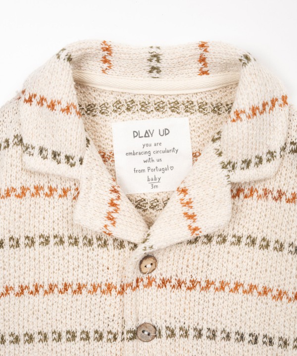 Chemise en maille avec m�lange de fibres naturelles et recycl�es