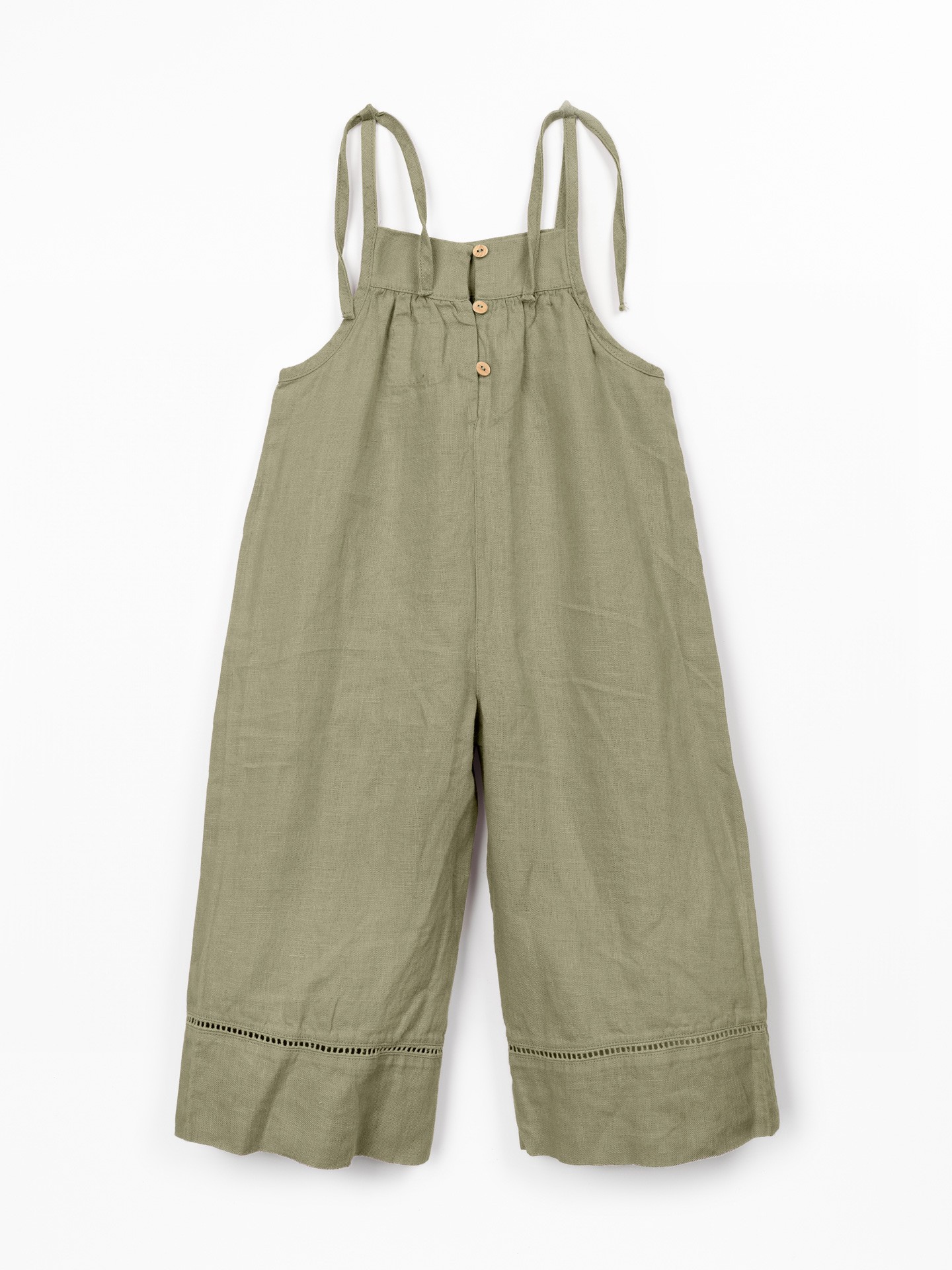 Combinaison en lin avec détails en dentelle