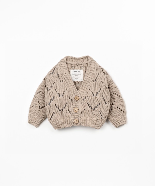 Cardigan en tricot avec boutons en coco