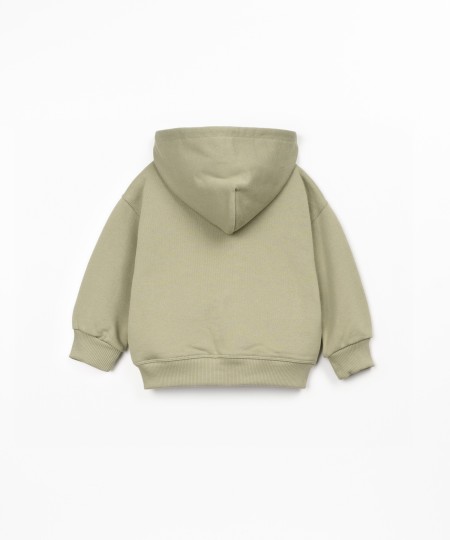 Veste avec capuche et fermeture éclair